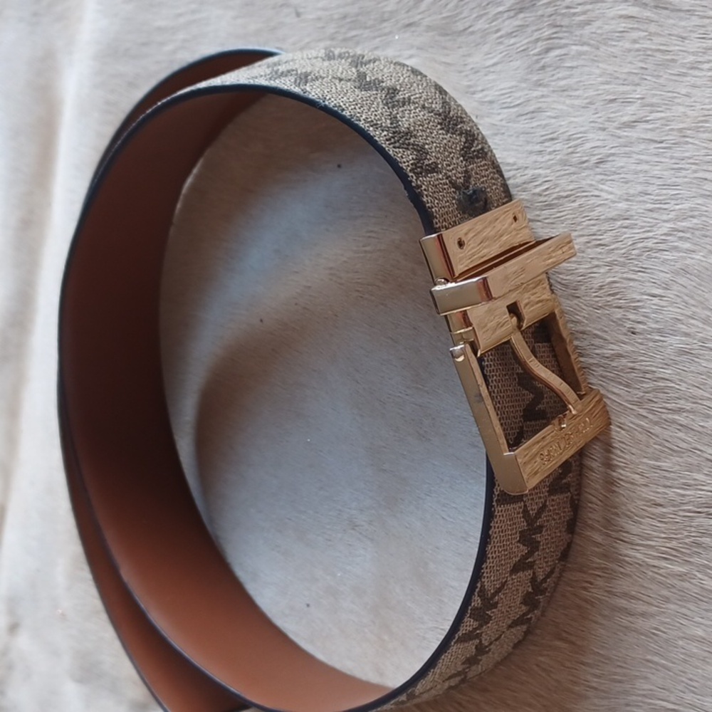 Michael Kors Belt - Picture 9 of 14